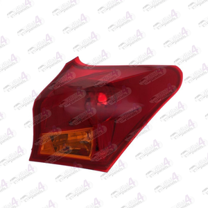 TOYOTA AURIS 2013-2015 REAR LAMP HATCHBACK OUTER NON-LED RIGHT 8155112C40