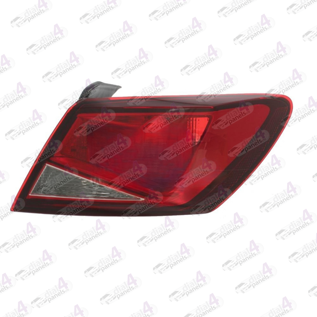 SEAT LEON 2013-2021 REAR LAMP OUTER CLEAR INDICATOR NON-LED RIGHT 5F9945096